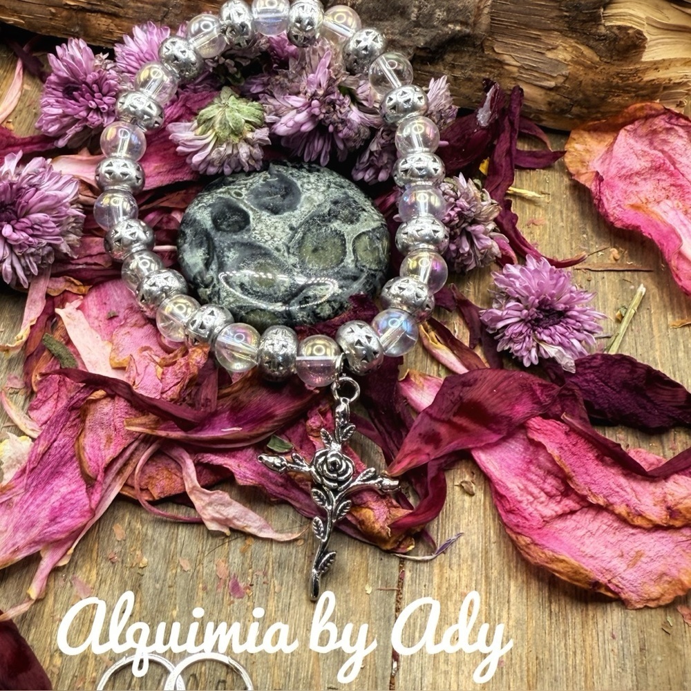 STATEMENT SILVER MYSTIC AURA QUARTZ BOHO CHARM BRACELET